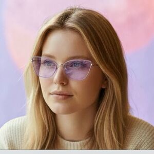 Gentle Monster Khan My Mars Collection Women's Lilac Tinted Metal Glasses &Case